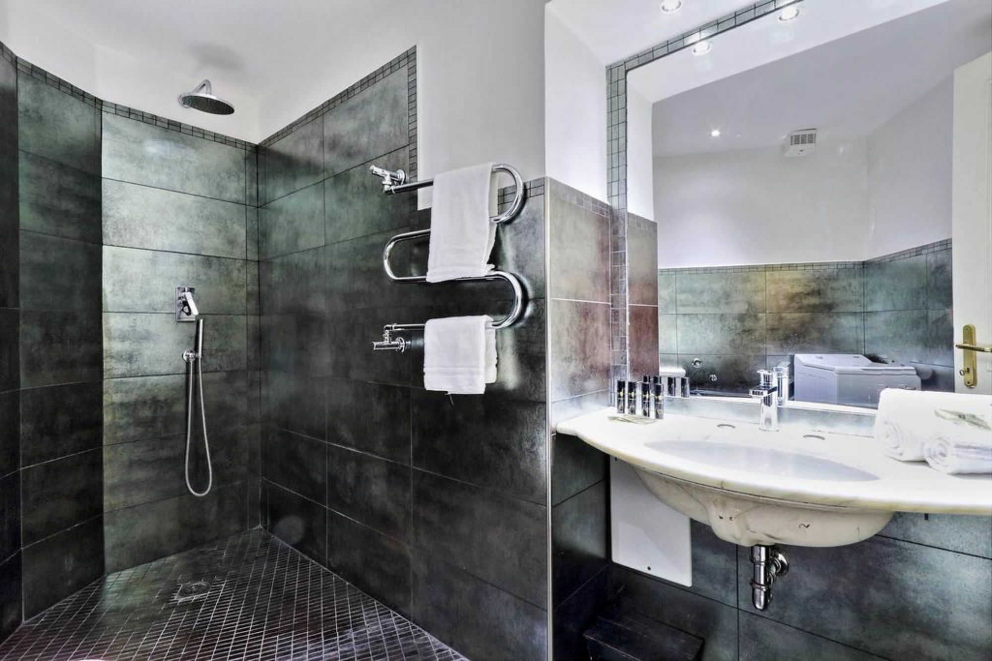 Apartament Monti Colors Rzym Zewnętrze zdjęcie