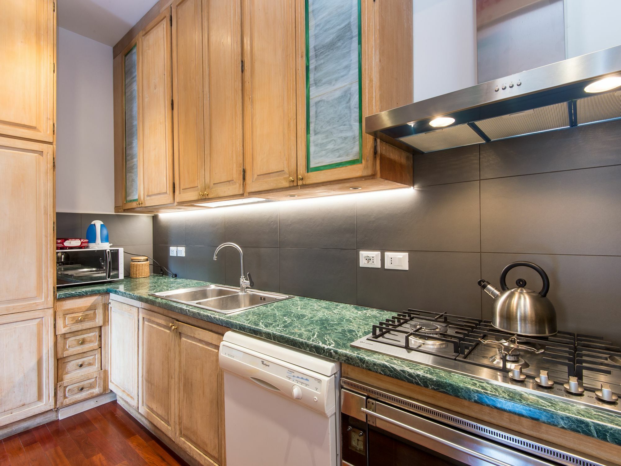 Apartament Monti Colors Rzym Zewnętrze zdjęcie